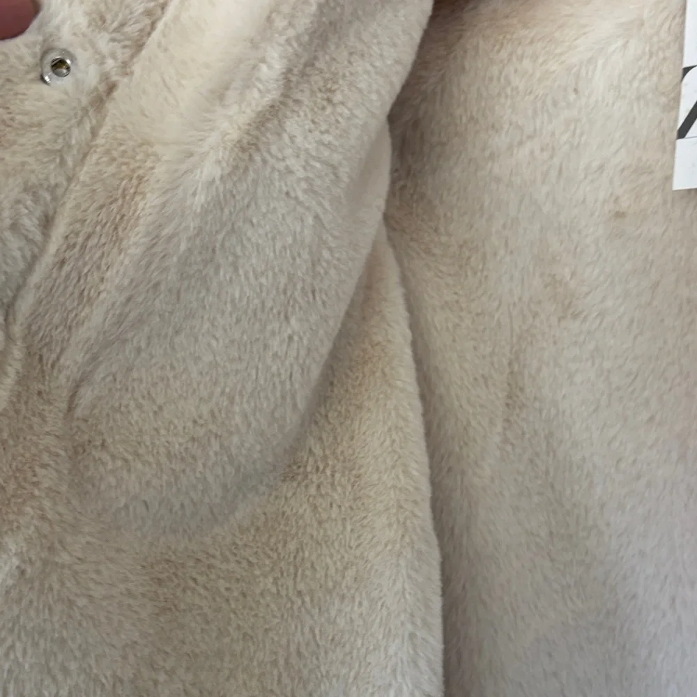 ZARA Cream Faux-Fur Lined Teddy Jacket - Picture 4 of 10